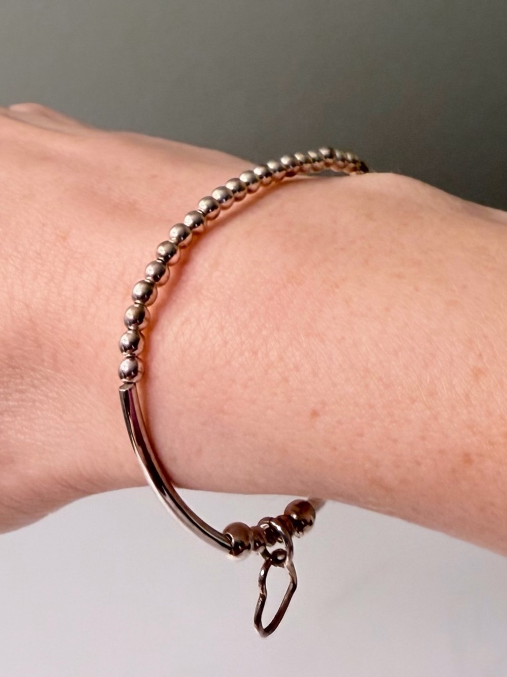 Sterling Heart Charm Stretch Bangle Bracelet - Silver - Picture 4 of 4